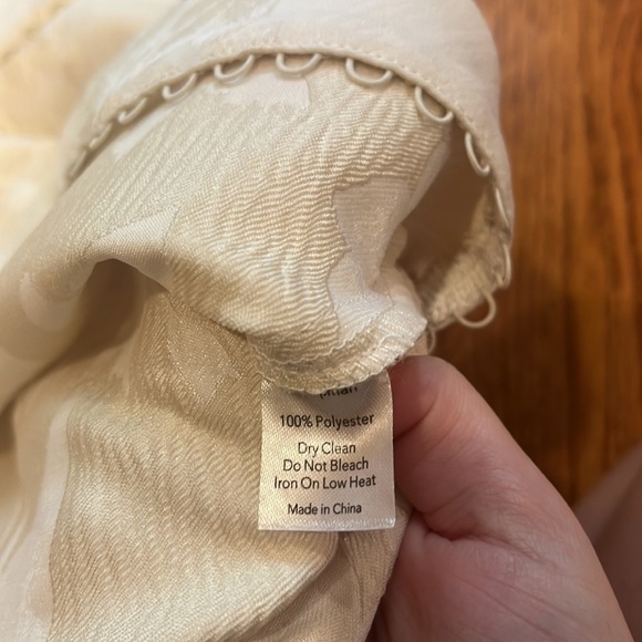 V. Chapman Woman’s Floral Skirt Size 0 - Picture 5 of 5